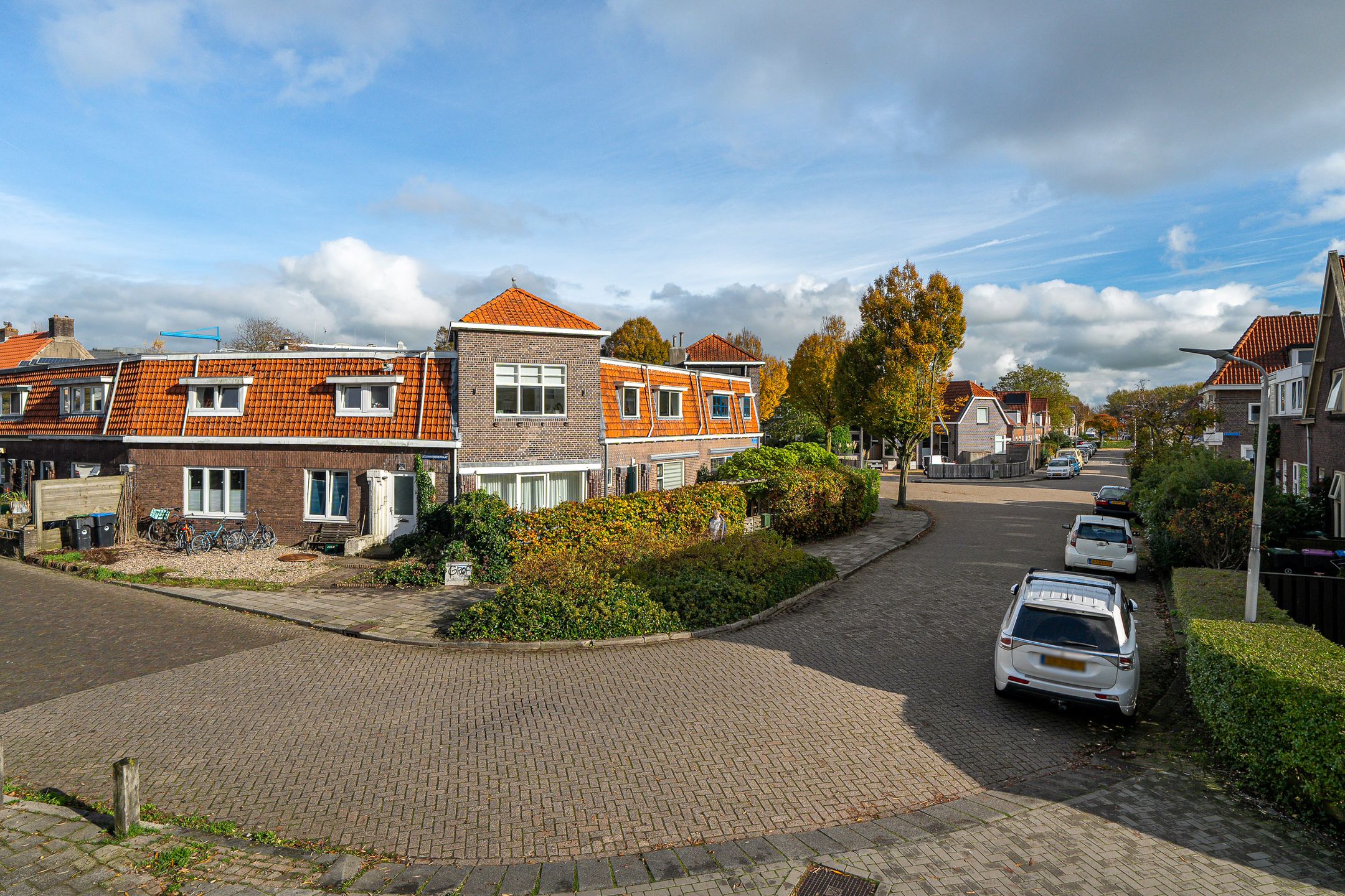 Photo 39 of Carel van Manderstraat 52