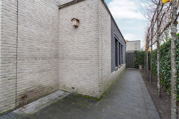 Foto 32 van Picassoweg 68