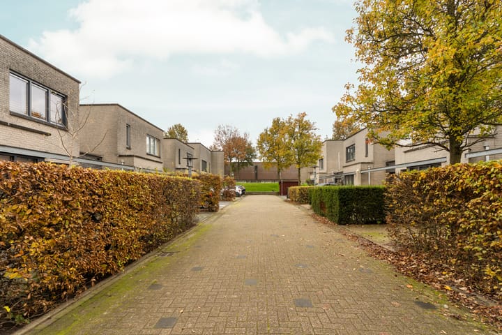 Foto 35 van Picassoweg 68