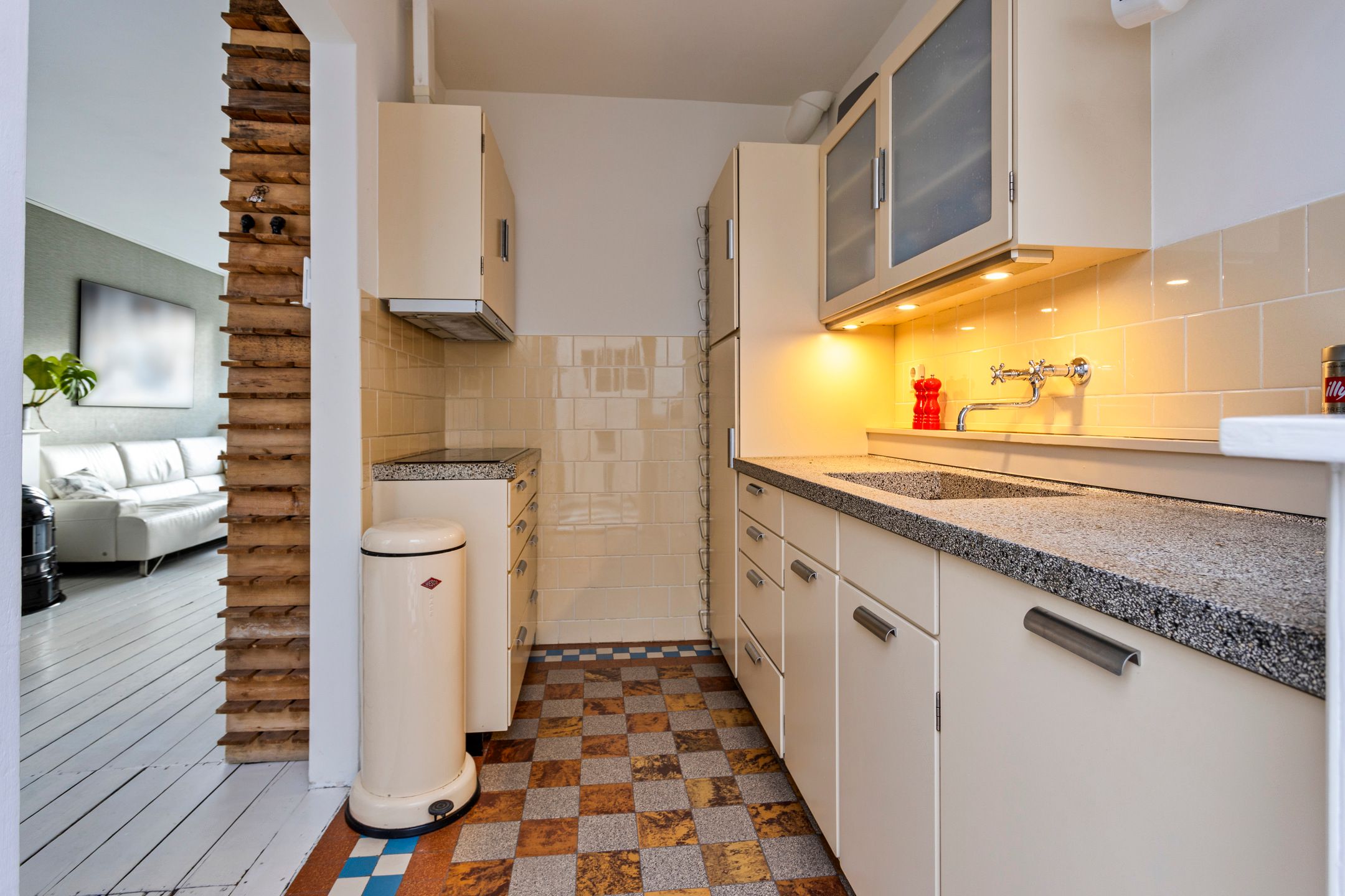 Photo 15 of Heijenoordseweg 26