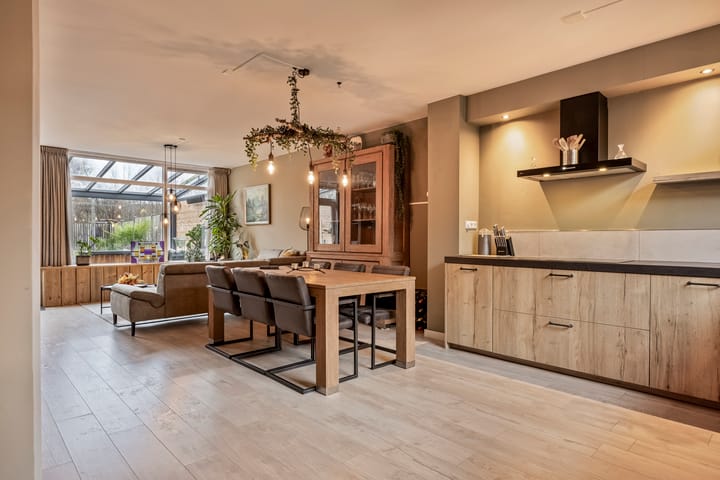 Foto 7 van Helmondstraat 50