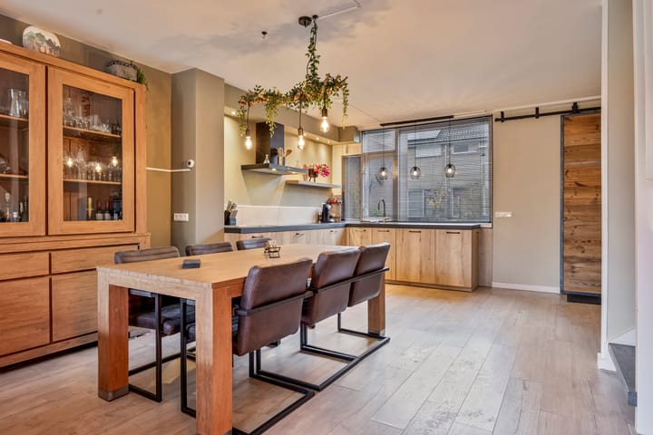 Foto 2 van Helmondstraat 50