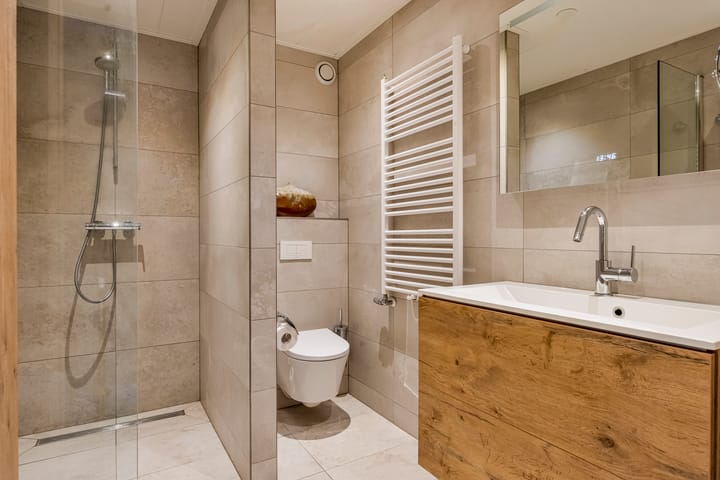 Foto 23 van Helmondstraat 50