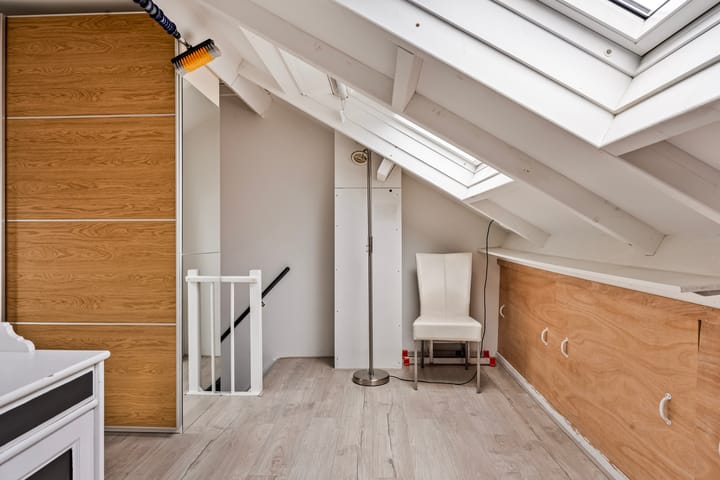 Foto 27 van Helmondstraat 50