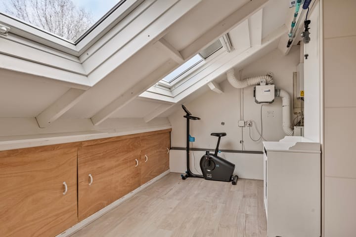 Foto 28 van Helmondstraat 50