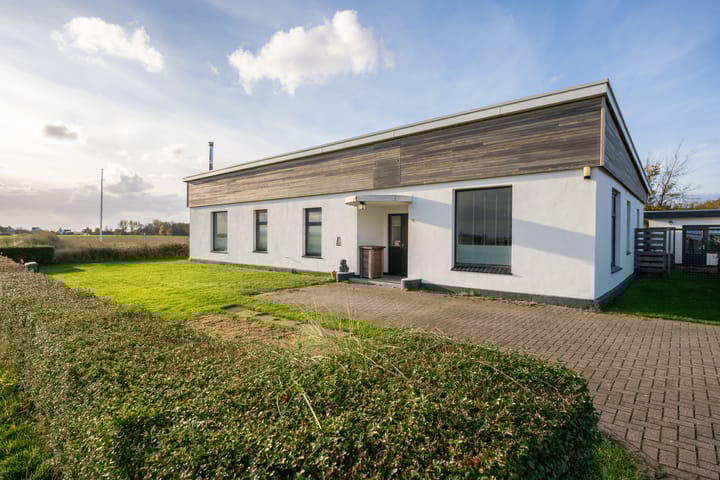 Photo 82 of Postweg 95