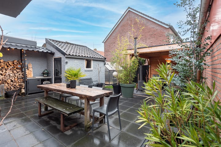 Foto 15 van Oosterstraat 125