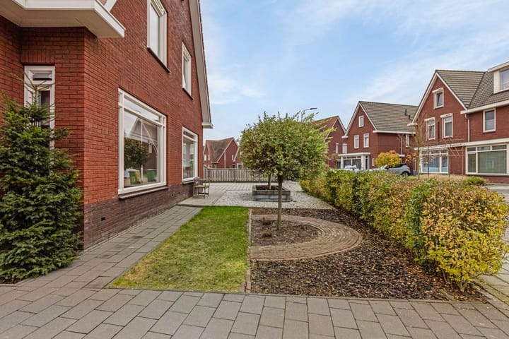 Foto 5 van Carmen 36