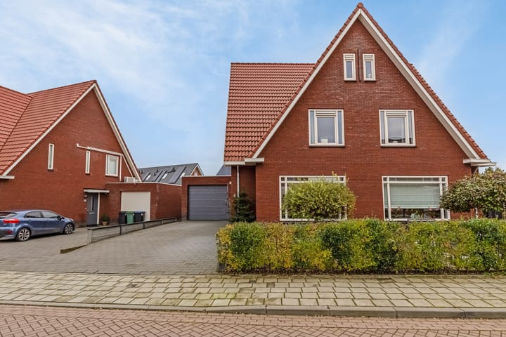 Foto 4 van Carmen 36