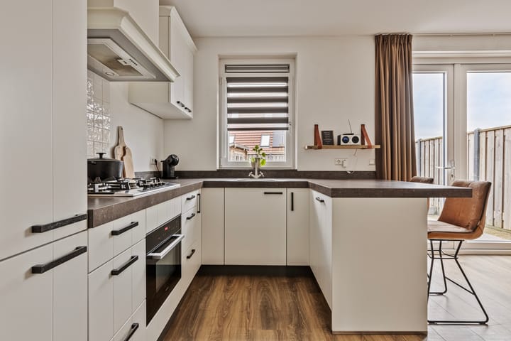 Foto 12 van Carmen 36