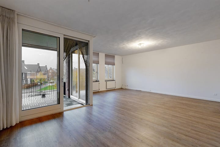 Foto 15 van Wapenplaats 36