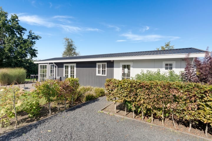 Foto 2 van Randmeerweg 8-447