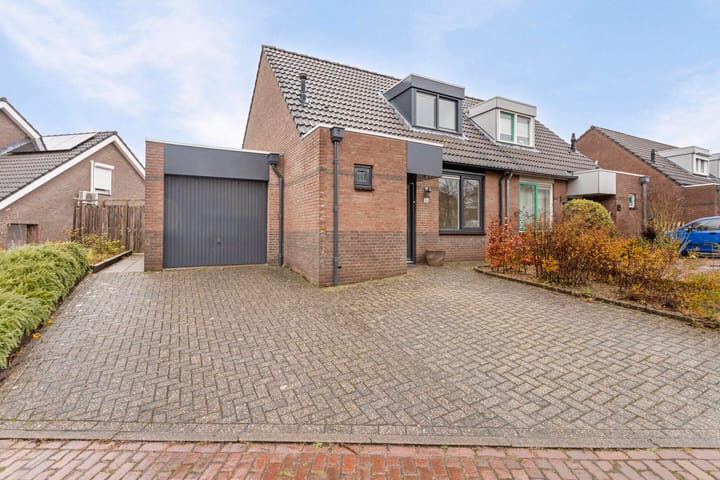 Foto 31 van Hazelaar 44