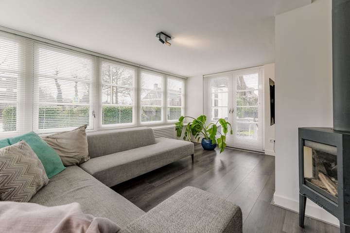 Foto 13 van Nieuw-Loosdrechtsedijk 60