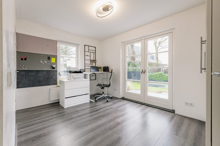 Foto 22 van Nieuw-Loosdrechtsedijk 60