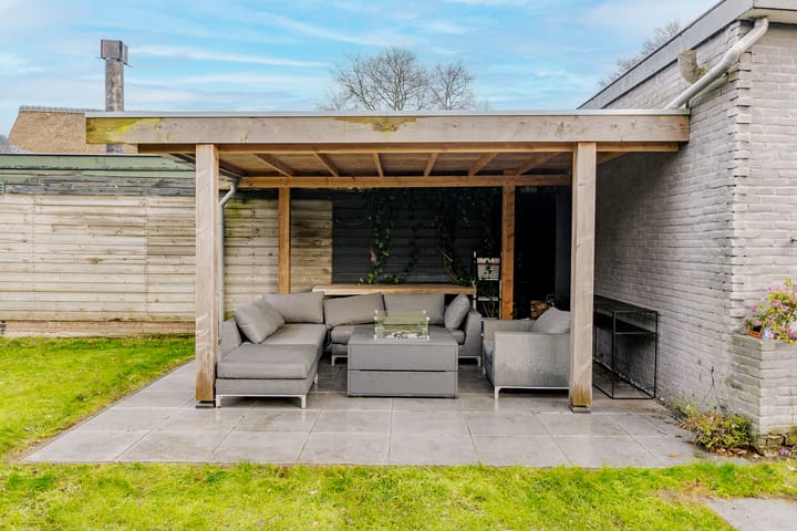 Foto 27 van Nieuw-Loosdrechtsedijk 60