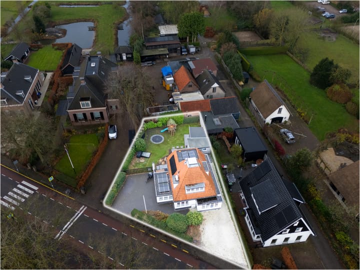 Foto 51 van Nieuw-Loosdrechtsedijk 60