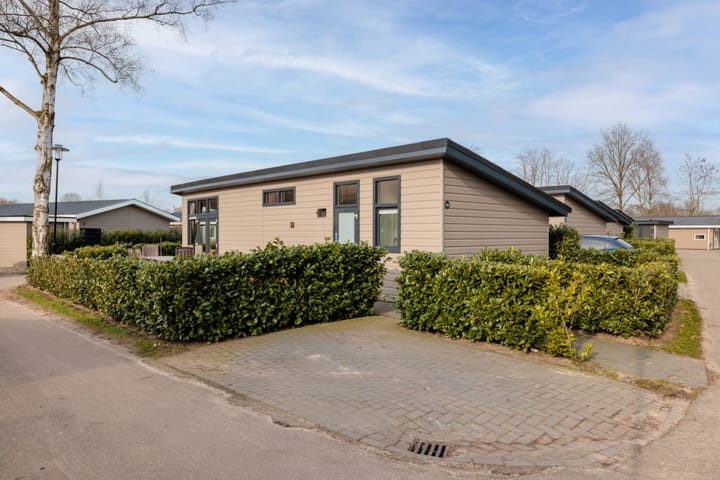 Foto 2 van Loverensestraat 11-272