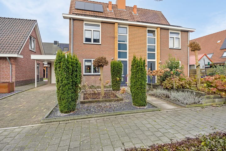 Foto 40 van Bornkamp 5