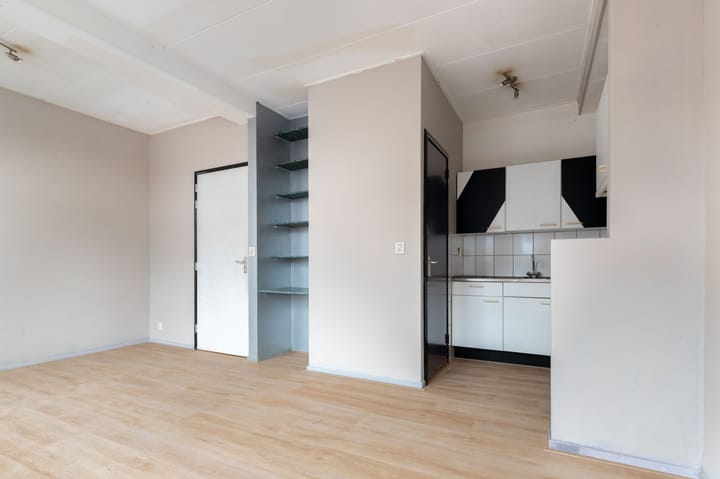 Photo 6 of Stationsweg 150-B