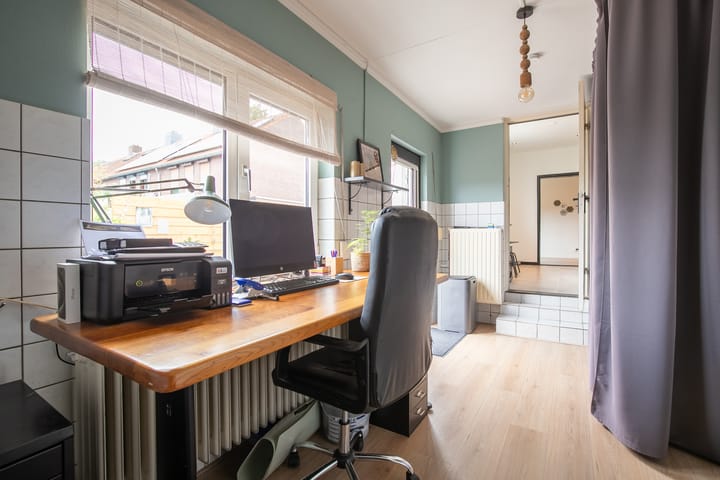 Foto 11 van Heiveldplein 7