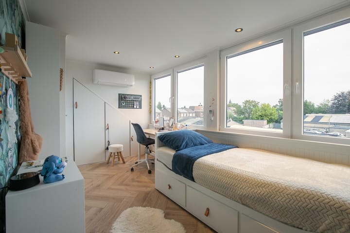 Foto 24 van Heiveldplein 7