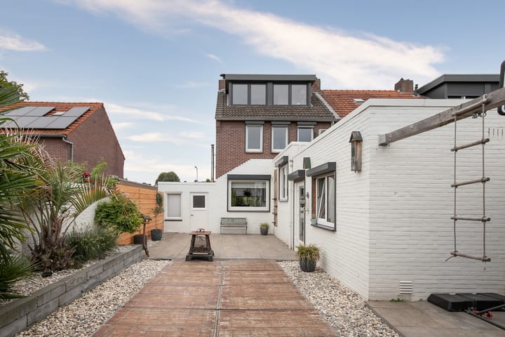 Foto 25 van Heiveldplein 7