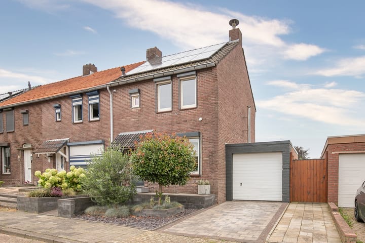 Foto 29 van Heiveldplein 7