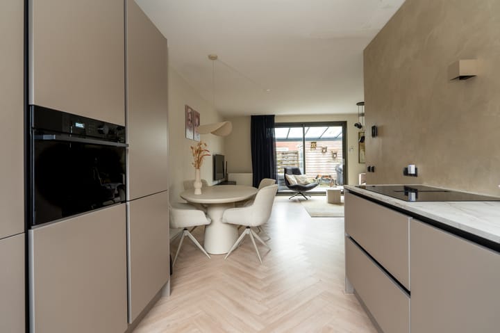 Foto 12 van Meezenbroekstraat 21