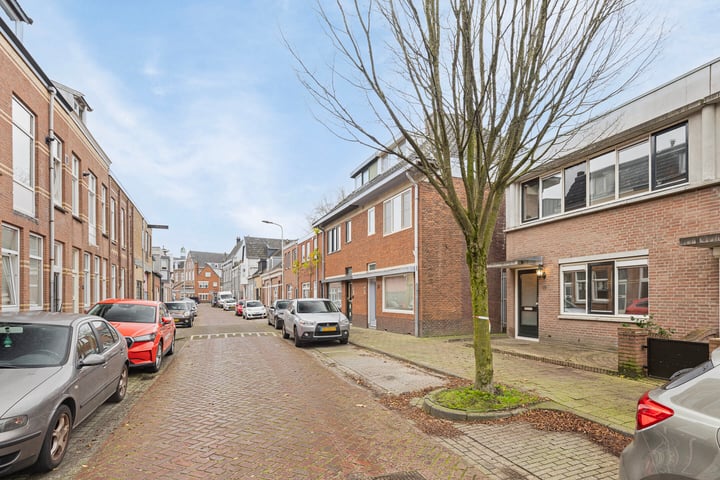 Bekijk foto 28 van Kolfbaanstraat 19