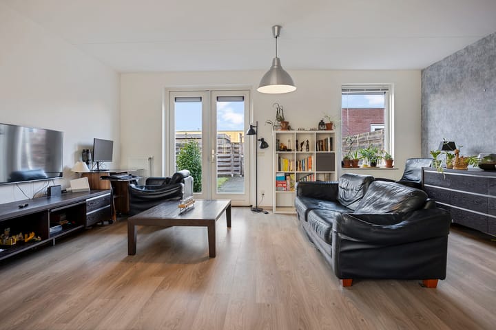 Foto 6 van Hondsrooswal 6