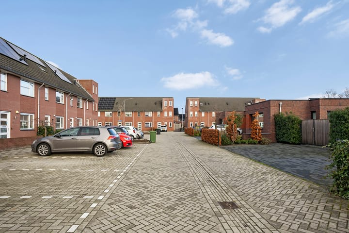 Foto 32 van Hondsrooswal 6