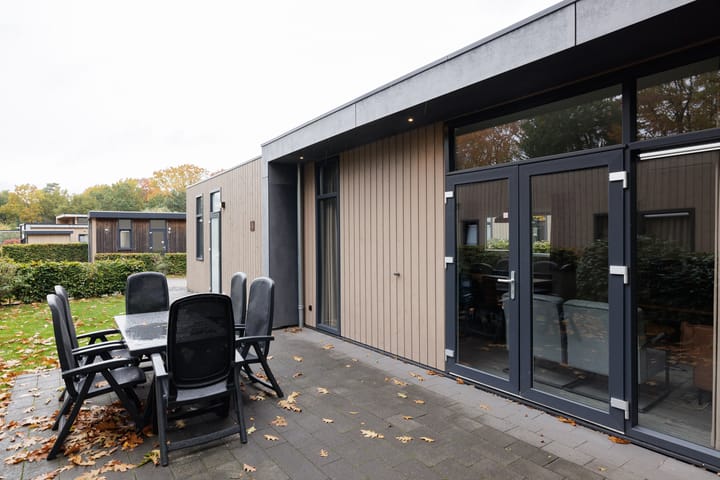 Photo 2 of Immenweg 15-644A