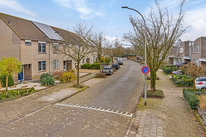 Foto 26 van A.B. van Lieshoutlaan 73