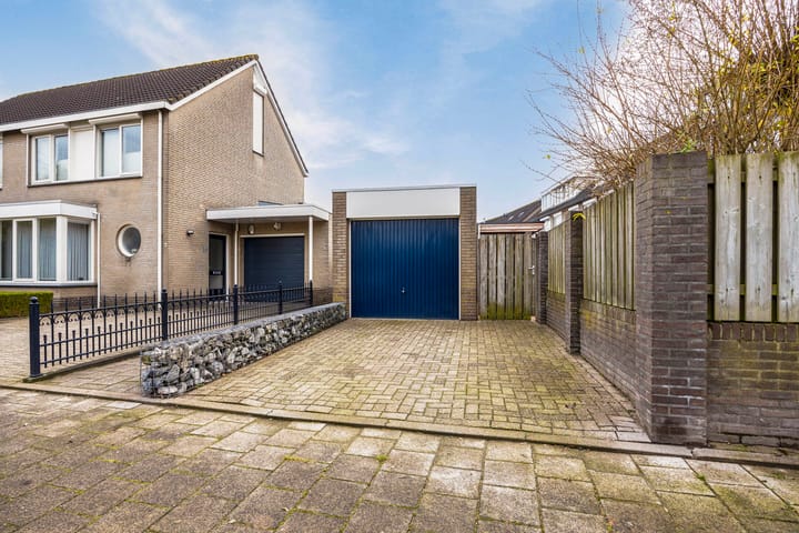 Foto 28 van A.B. van Lieshoutlaan 73