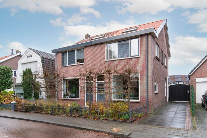 Bekijk foto 1 van Groen van Prinstererstraat 2