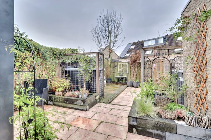 Foto 28 van Aletta Jacobs-erf 386