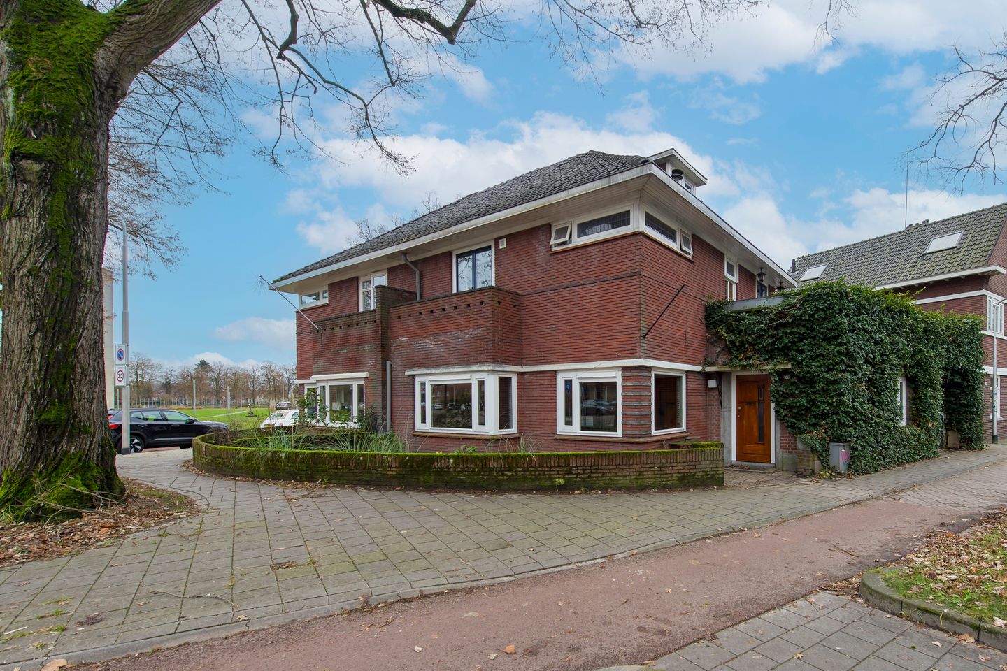 Foto 1 van Ringbaan-West 270