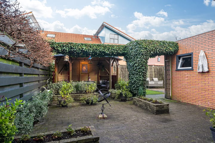 Foto 40 van Surinamesingel 16