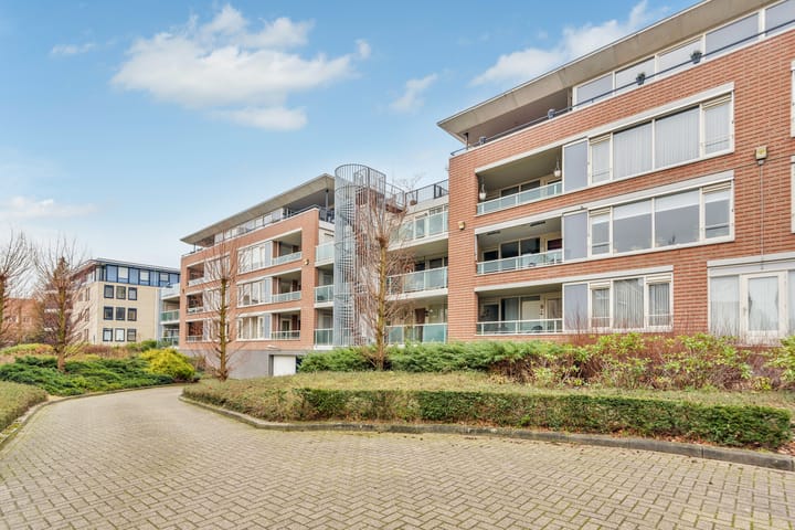 Foto 2 van Florastate 15