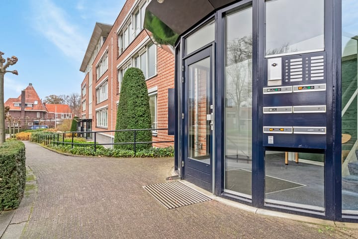 Foto 5 van Florastate 15