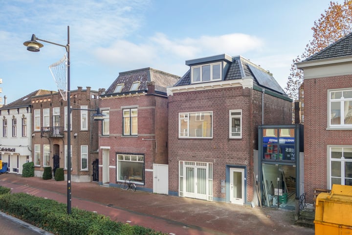 View photo 2 of Marktstraat 12-B