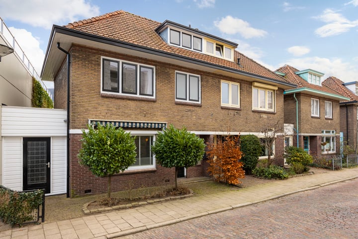 Bekijk foto 30 van Brugstraat 23