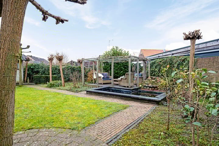 Photo 31 of 't Hooft 46