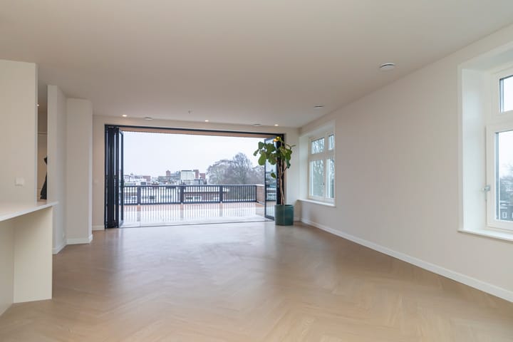 Foto 3 van Valkenboskade 679