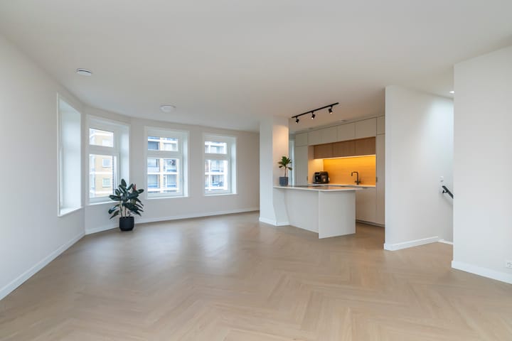 Foto 4 van Valkenboskade 679