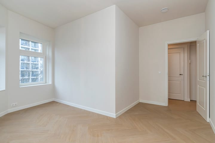 Foto 18 van Valkenboskade 679