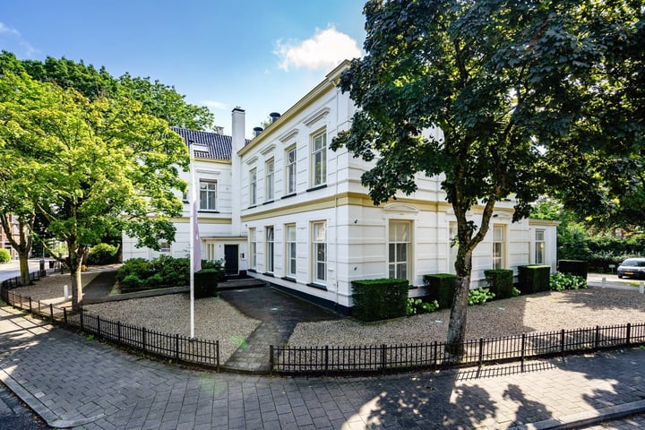 Vosselmanstraat 1, Apeldoorn