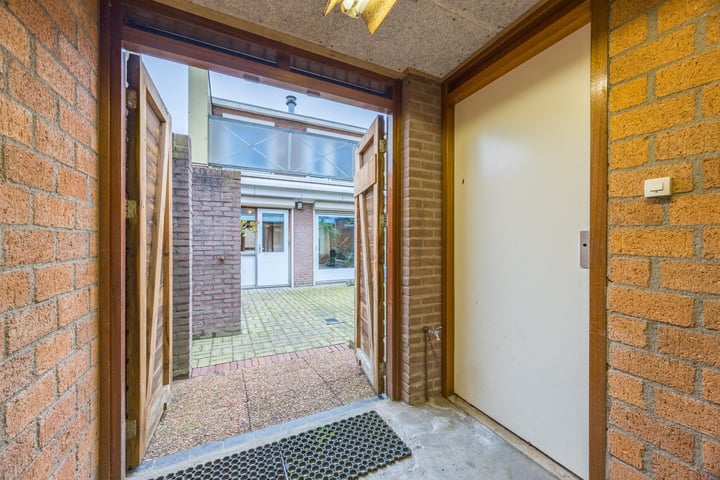 Bekijk foto 37 van Plutostraat 27