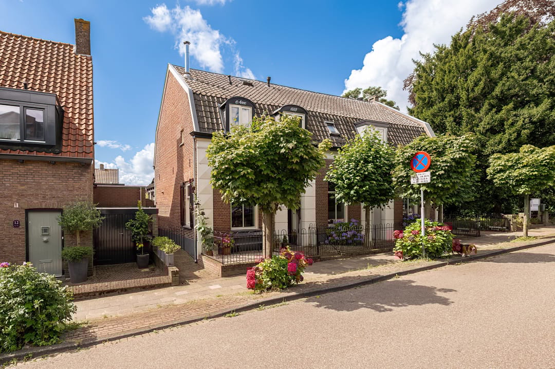 Photo 31 of Stationsweg 10